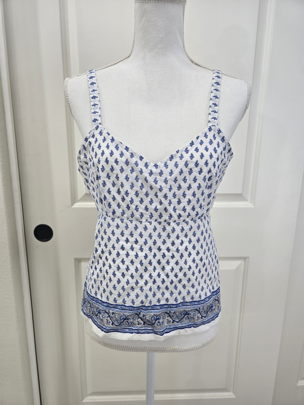 Vintage White/Blue Floral Summer Top